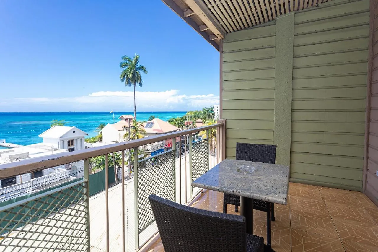 **  Hotel Caribic House à Montego Bay Jamaïque